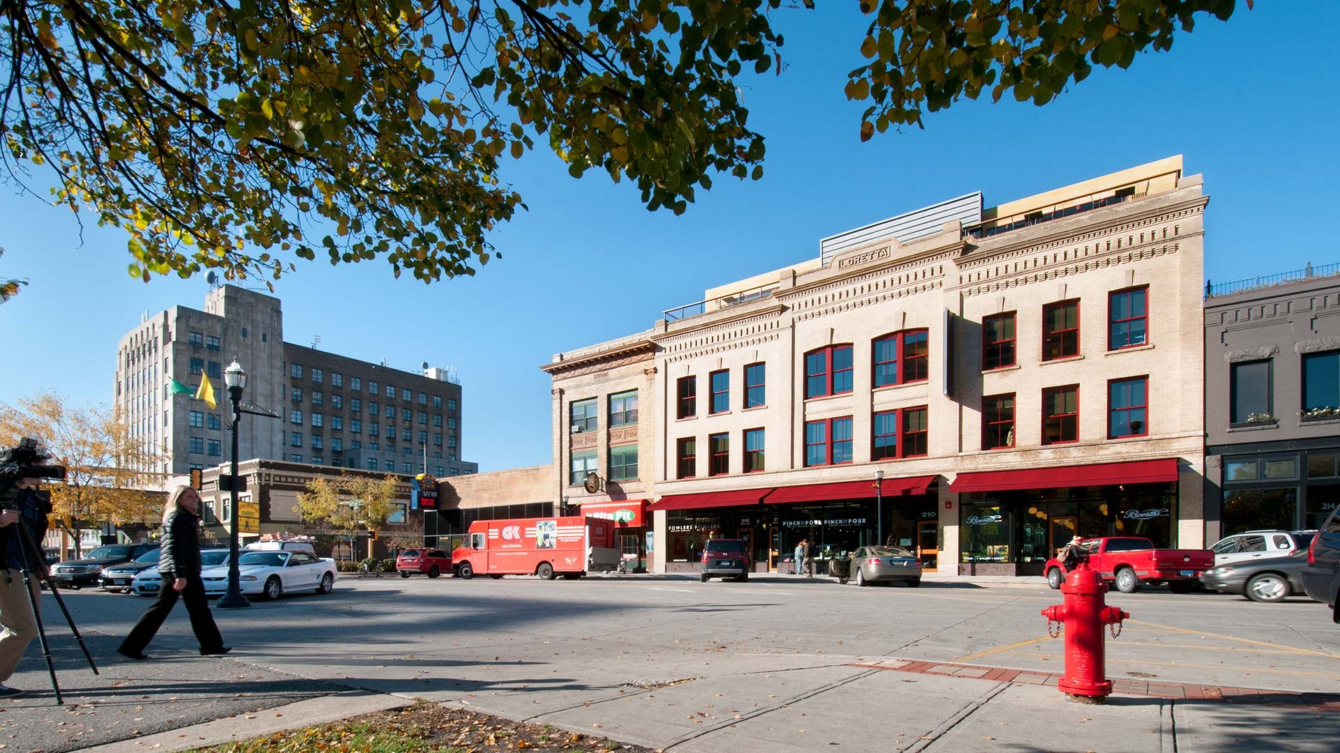 Loretta Building - Exterior