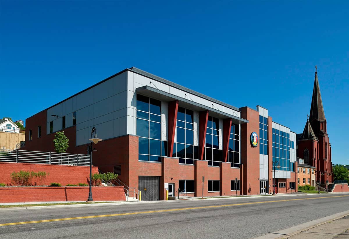 Center for American Indian Resources Clinic - Exterior