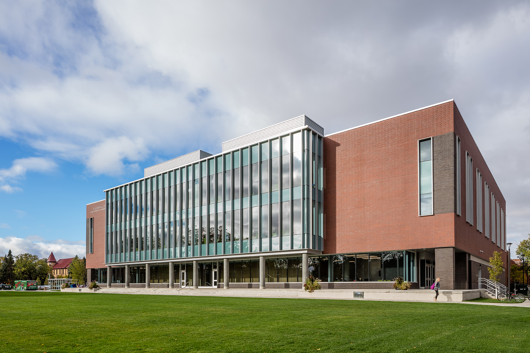 A Glen Hill (STEM) NDSU - Exterior front 2